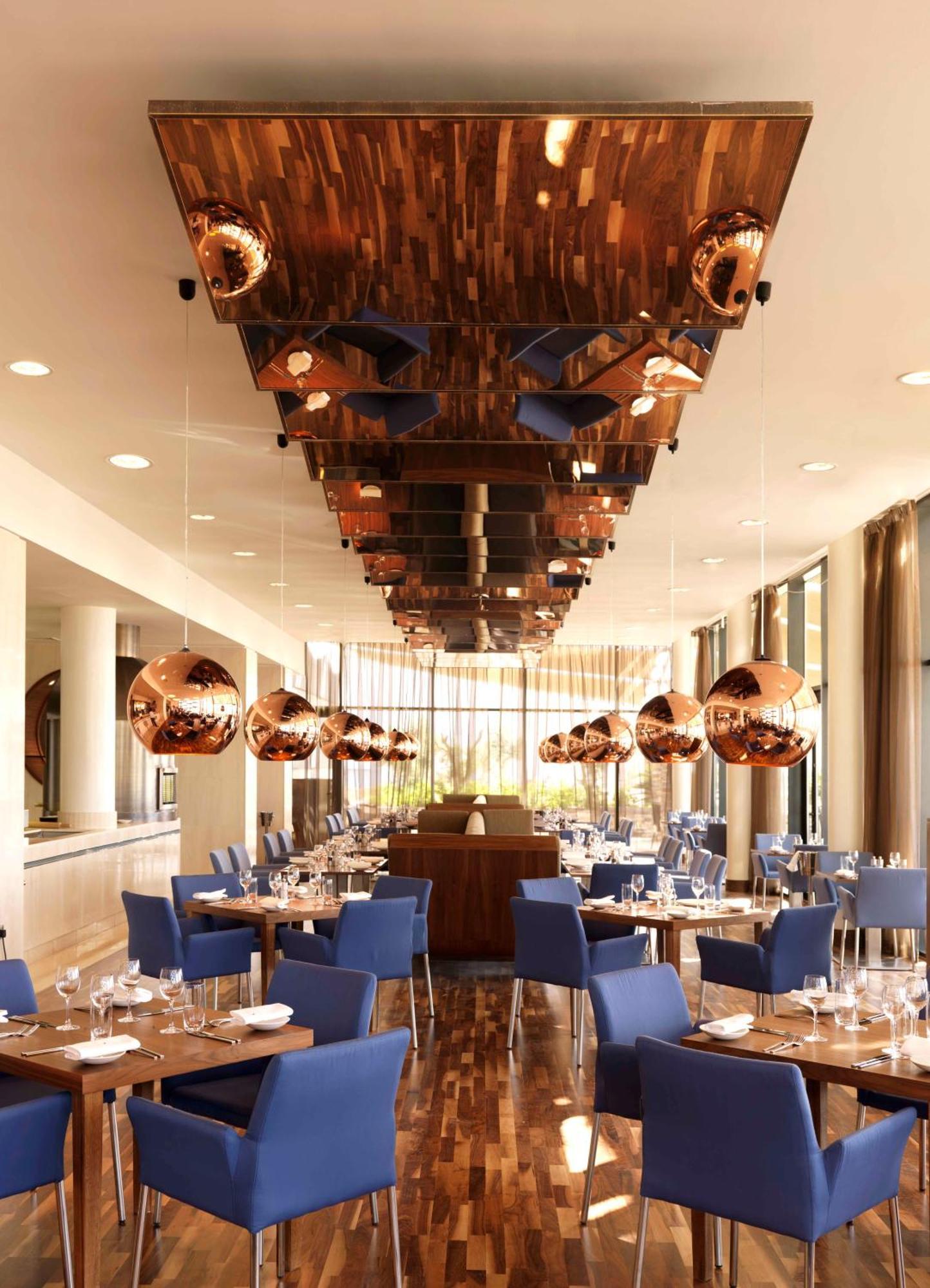 Hotel Radisson Blu Hotel, Yas Island 4*