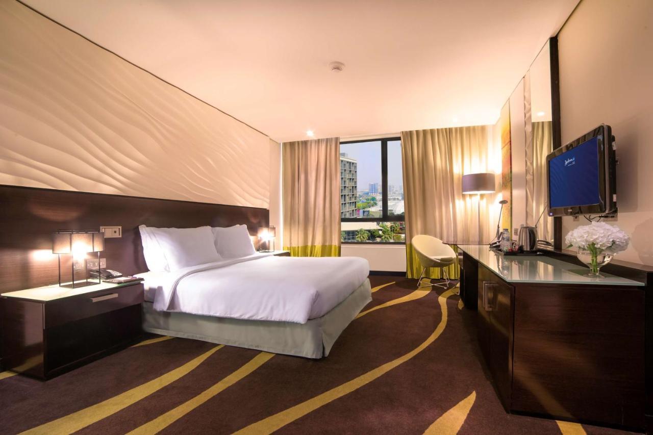 Radisson Blu Hotel, Yas Island 4*